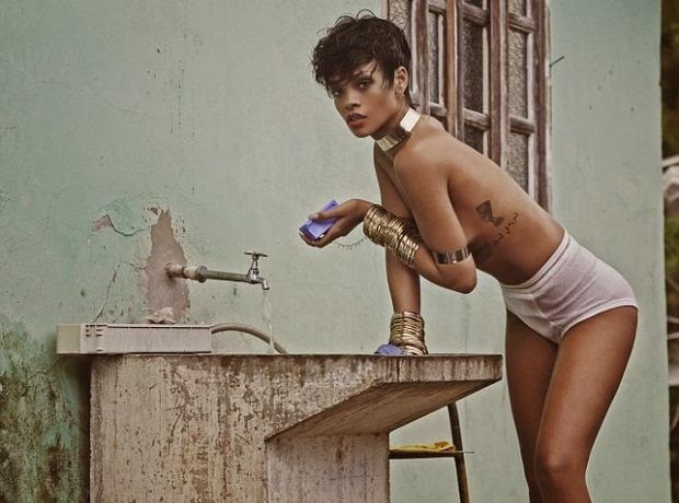 Δεν το φοβάται το γυμνό η Rihanna ακόμη κι αν είναι εξώφυλλο στη Vogue Βραζιλίας. - Φωτογραφία 1
