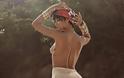 Δεν το φοβάται το γυμνό η Rihanna ακόμη κι αν είναι εξώφυλλο στη Vogue Βραζιλίας. - Φωτογραφία 2