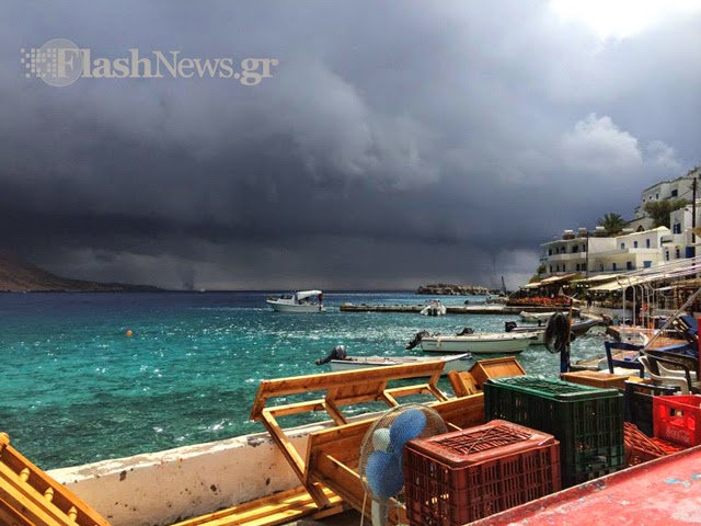 Ανεμοστρόβιλοι σήκωσαν και τις πέτρες στο Λουτρό Σφακίων [video] - Φωτογραφία 2