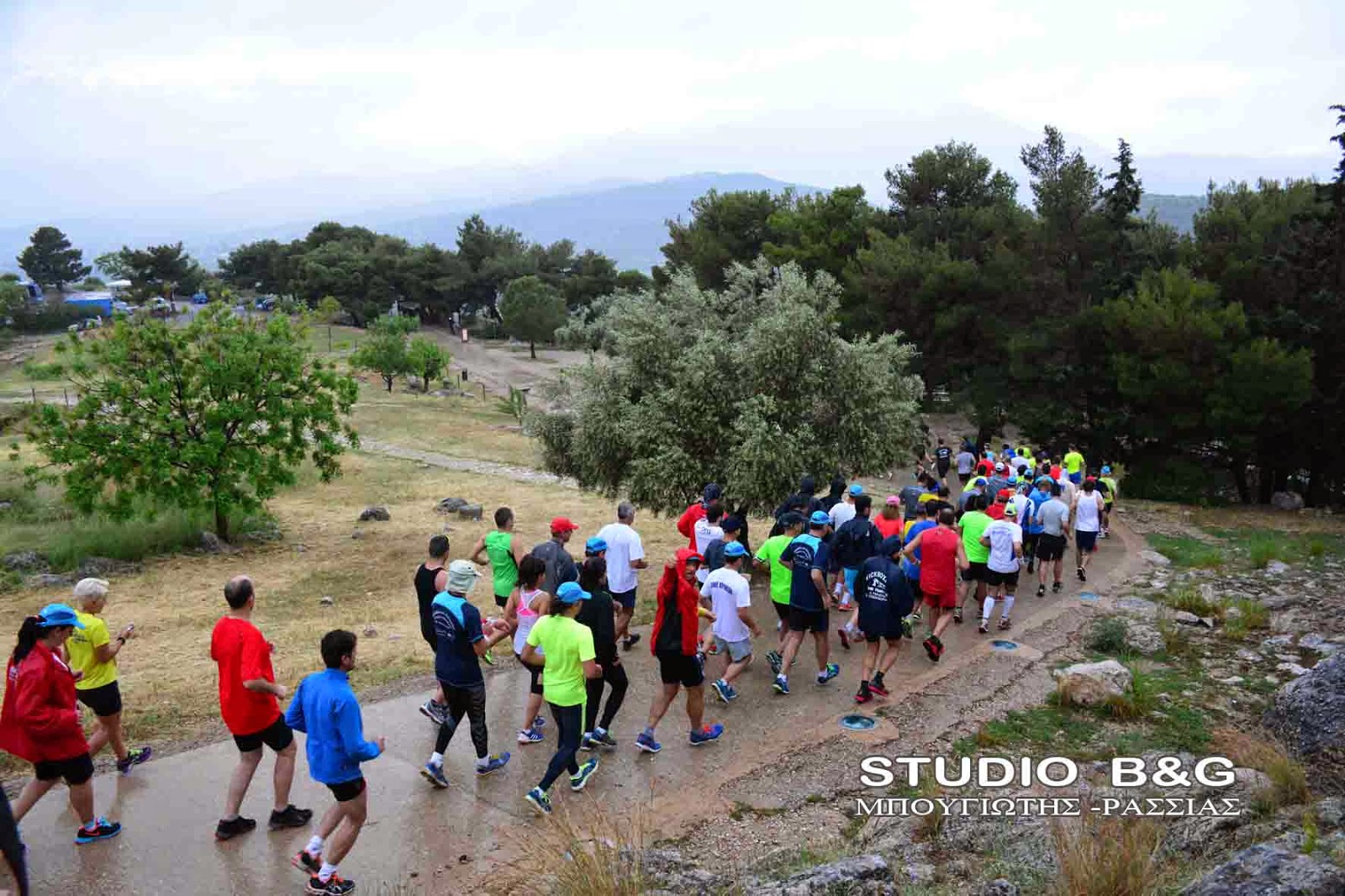 Υπό ισχυρή βροχή η εκκίνηση του Αργειακού Μυκηναϊκού Δρόμου 2014 από την πύλη των Λεόντων - Φωτογραφία 5