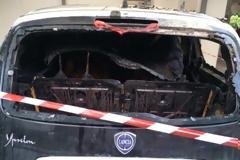 Δυτική Ελλάδα: Ποιοί κρύβονται πίσω από τον εμπρησμό του Ι.Χ. του δημοσιογράφου Πάνου Τσακανίκα; - Είχε δεχθεί ανώνυμες απειλές - Δείτε φωτο