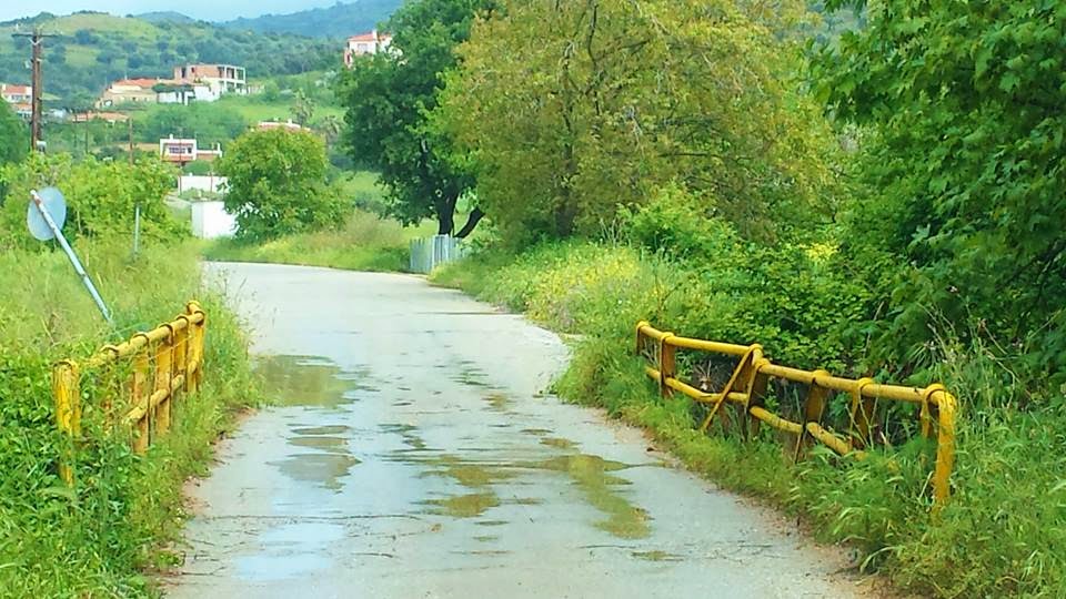 Η στραβή γέφυρα της Εύβοιας [Photos] - Φωτογραφία 3