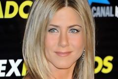 Θα τρομάξεις! Δες πως ήταν η Jennifer Aniston σε νεαρή ηλικία και πριν τις πλαστικές! [photos]