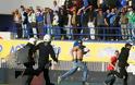 Επεισόδια στο Περιστέρι μετά τη λήξη του αγώνα Ατρόμητος-Παναθηναϊκός όταν οπαδοί ζήτησαν φανέλες ποδοσφαιριστών - Φωτογραφία 4