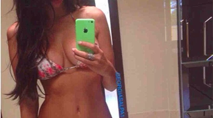 Τζόρτζια Σάλπα VS Ντανιέλ Λόιντ: Ποια έβγαλε την πιο σέξι selfie; - Φωτογραφία 1
