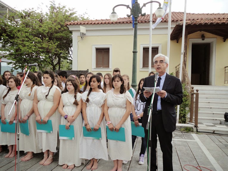 Εκδήλωση διαμαρτυρίας στην Ολυμπία για την τελετή αφής μαϊμού στο Καλλιμάρμαρο - Φωτογραφία 3