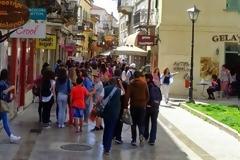 Σχολικές εκδρομές και παιδιά κατέκλυσαν κάθε γωνιά την παλιά πόλη Ναυπλίου