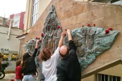 Με γαρύφαλλα, πανό και συνθήματα η Εργατική Πρωτομαγιά στην Ξάνθη [video]