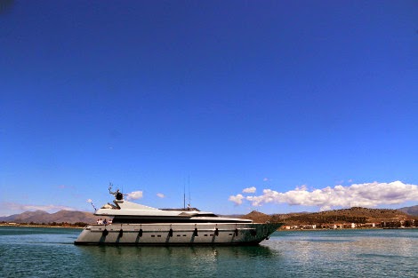 Το Ναύπλιο έγινε Μονακό - 60 γιοτ, πλωτά παλάτια, σταρ του Χόλιγουντ, βασιλιάδων και κροίσων στο λιμάνι του - Φωτογραφία 2