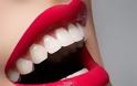 Αποκτήστε αστραφτερό χαμόγελο με... καλαμπόκι - Πέντε συνήθειες που θα κάνουν τα δόντια σας κάτασπρα