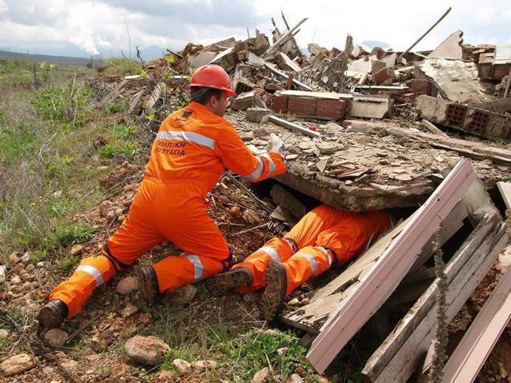 Πως σώζεται μια ζωή σε περίπτωση σεισμού; [Photos] - Φωτογραφία 12