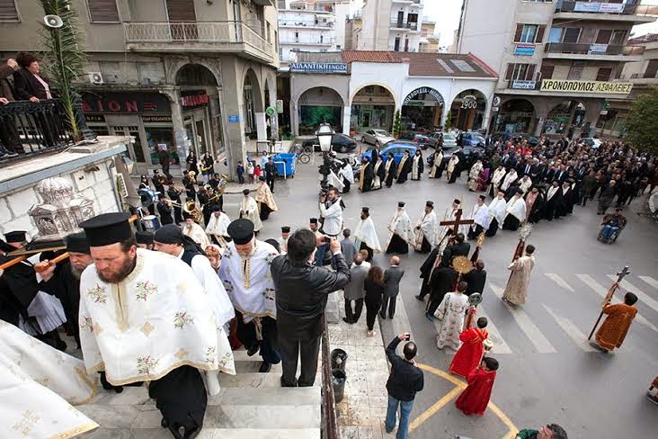 Τρίπολη: Η Κάρα του Αγίου Αποστόλου Ανδρέου του Πρωτοκλήτου στην πλατεία Πετρινού [Videos - Photos] - Φωτογραφία 5