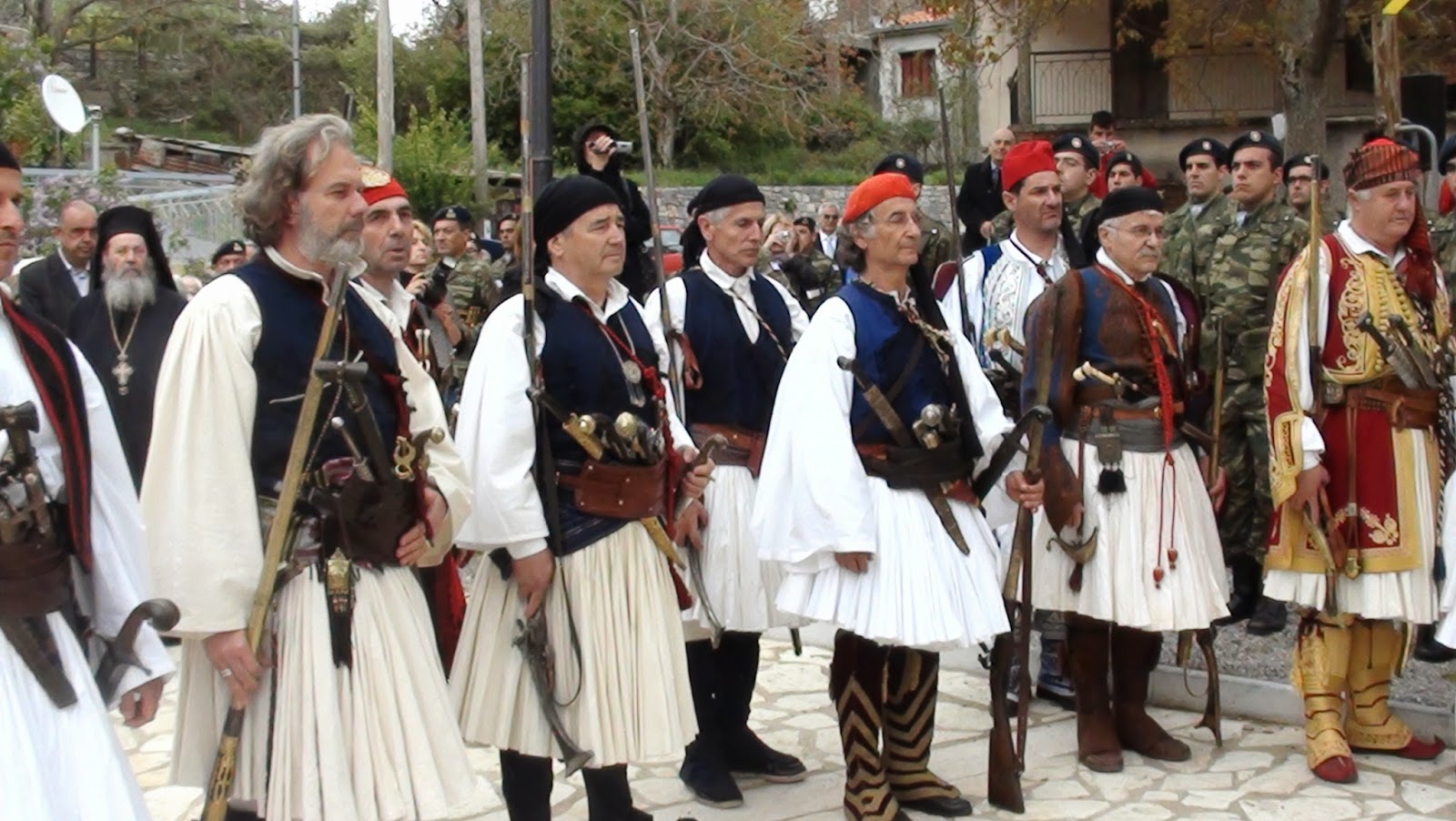 Στο Χρυσοβίτσι βρέθηκε και τιμήθηκε ο Διοικητής ΑΣΔΕΝ Αντιστράτηγος Ηλιόπουλος - Φωτογραφία 3