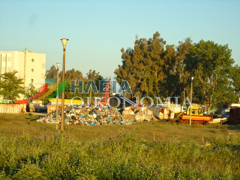 Πύργος: Αδειάζουν τα σκουπίδια της πόλης δίπλα από νοσοκομείο [Photos] - Φωτογραφία 2