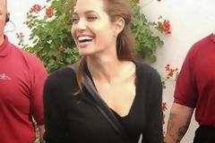 Mεγάλωσε ο γιος της Angelina Jolie και του Brad Pitt!