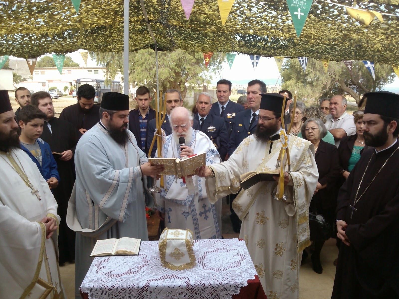 Εγκαίνια του Στρατιωτικού Ιερού Ναού Αγ. Δημητρίου Αεροπορικής Βάσεως Γουρνών Ηρακλείου Κρήτης - Φωτογραφία 1