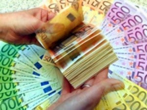 44χρονη παρίστανε τη λογίστρια και απέσπασε πάνω από 6000 ευρώ στο Βόλο - Φωτογραφία 1