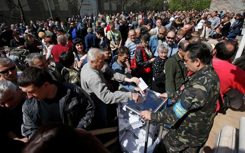 Υπό τον φόβο νέας αιματοχυσίας το δημοψήφισμα στην ανατολική Ουκρανία - Φωτογραφία 2