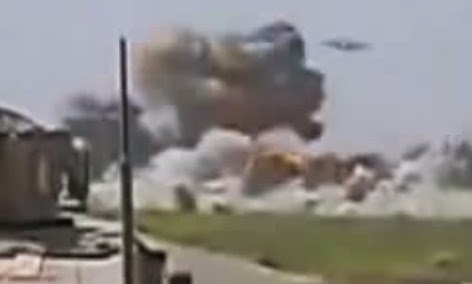 Βίντεο δείχνει ένα UFO να βομβαρδίζει μυστική βάση των Ταλιμπάν στο Αφγανιστάν! Τελικά υπάρχουν εξωγήινοι; [video] - Φωτογραφία 1