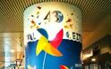 Με τα χρώματα του Φεστιβάλ Ολύμπου και της Πιερίας «ντύθηκε» το αεροδρόμιο «Μακεδονία» - Φωτογραφία 2