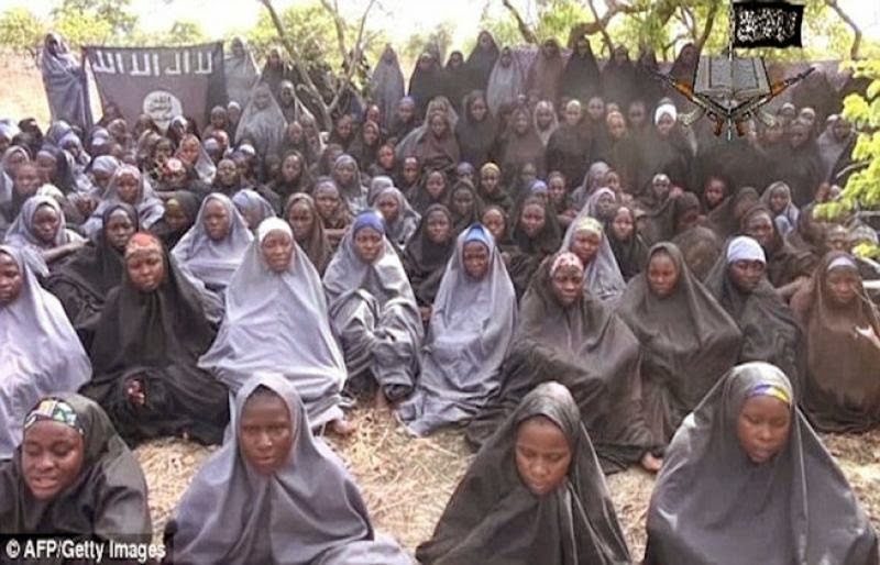 VIDEO με τα εκατοντάδες κορίτσια που απήχθησαν στη Νιγηρία - Φωτογραφία 1