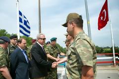 Φωτό από την επίσκεψη του ΥΕΘΑ Δημ. Αβραμόπουλου στον Έβρο
