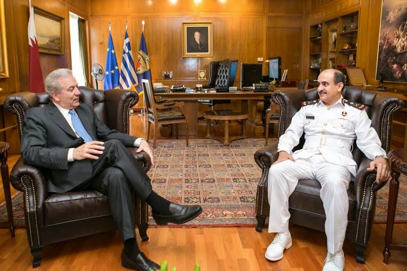 Συνάντηση ΥΕΘΑ Δημήτρη Αβραμόπουλου με τον Αρχηγό του Γενικού Επιτελείου Ναυτικού του Κατάρ - Φωτογραφία 1
