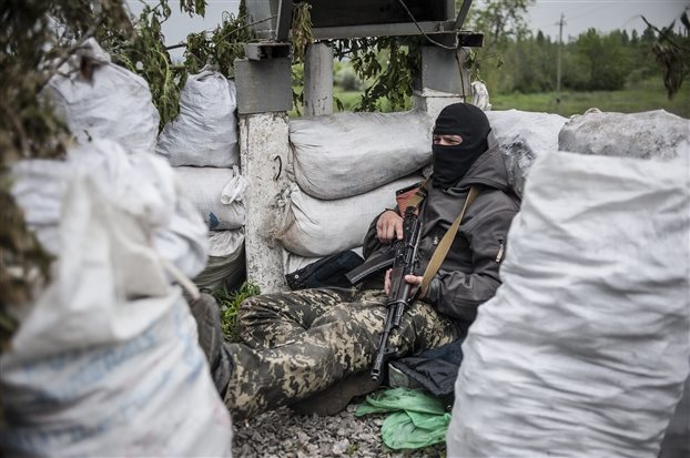 Σλαβιάνσκ: Θανάσιμη ενέδρα των αυτονομιστών σε Ουκρανούς στρατιώτες - Εξι νεκροί - Φωτογραφία 1