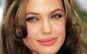 Η Angelina πήγε στην πρεμιέρα του Brad Pitt καλυμμένη με πούδρα! [photos]