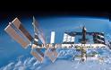 Αντί-αντίποινα από τη Μόσχα: Θέτει θέμα λειτουργίας για τον Διεθνή Διαστημικό Σταθμό