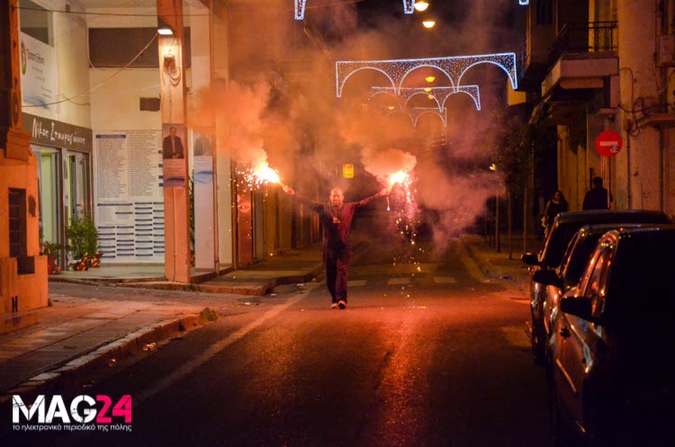 Κάηκε η Λαμία τα ξημερώματα - Υποδοχή ηρώων για τους παίκτες που την ανέβασαν στη Football League [video - photos] - Φωτογραφία 2