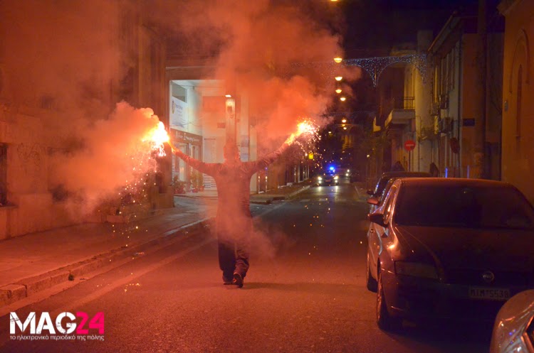 Κάηκε η Λαμία τα ξημερώματα - Υποδοχή ηρώων για τους παίκτες που την ανέβασαν στη Football League [video - photos] - Φωτογραφία 3