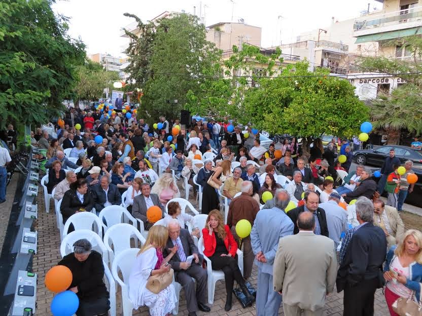 Πλήθος κόσμου αποθέωσε για μία ακόμη φορά τον επικεφαλής της Ανεξάρτητης Δημοτικής Κίνησης Κερατσινίου -Δραπετσώνας και υποψήφιο Δήμαρχο Φώτη Μελά [photos] - Φωτογραφία 4