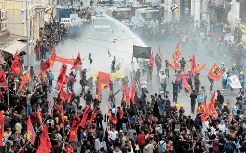 Η αλαζονεία του σουλτάνου «θάφτηκε» στο ορυχείο - Φωτογραφία 3