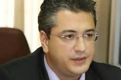 Με αγκαλιές και χειροκροτήματα υποδέχθηκε πλήθος κόσμου τον Απόστολο Τζιτζικώστα [photos - videos]