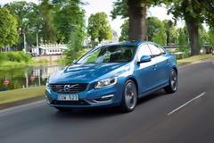 Επιλέγοντας Volvo S60/V60 1.6: το best-seller D2 ή νέο T4 200HP;