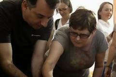 Γνωριμία με το Απολιθωμένο Δάσος Λέσβου από επισκέπτες με προβλήματα όρασης