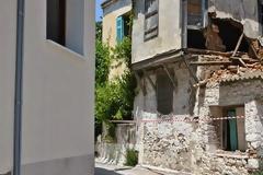 Οι πρώτες φωτογραφίες από τη Λήμνο μετά τον σεισμό των 6,3 ρίχτερ