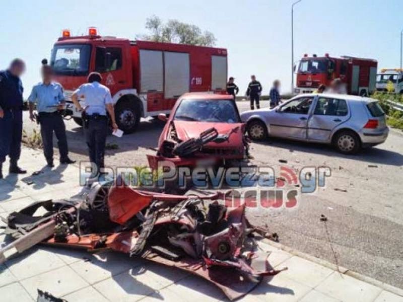 Σφοδρή σύγκρουση στην άσφαλτο εξαιτίας... μέλισσας! [Photo] - Φωτογραφία 2