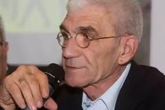 Δάκρυσε στην αγκαλιά του Μπουτάρη ο Παναγιώτης Αβραμόπουλος [photos]