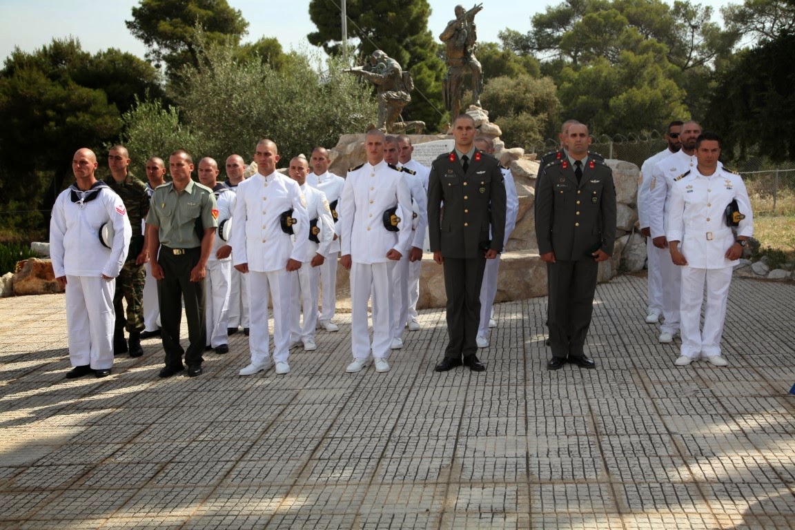 Παρουσία Αρχηγού ΓΕΝ στην Τελετή Απονομής Πτυχίων των Αποφοίτων του 179ου Σχολείου Υποβρύχιων Καταστροφών - Φωτογραφία 5