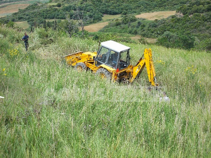 Ηλεία: Αγροτικό έπεσε σε γκρεμό 25 μέτρων - Φωτογραφία 2