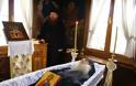 4838 - Ο Γέροντας Μωυσής στο Παρεκκλήσι της Ζωοδόχου Πηγής του Ιερού Επισκοπείου της Καστοριάς - Φωτογραφία 1