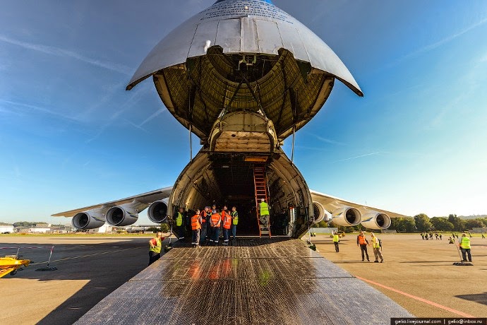 Το γιγάντιο Antonov An-225 προκαλεί δέος! [photos] - Φωτογραφία 9