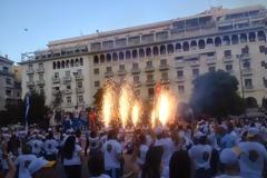 Η Θεσσαλονίκη έσπασε το ρεκόρ Γκίνες στη salsa! [Photos και Video]