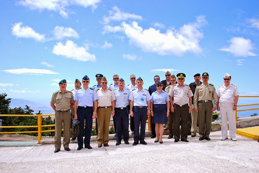 Επίσκεψη Ακολούθων Άμυνας στο 2ο ΚΕΠ - Φωτογραφία 1