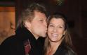 Στο νοσοκομείο η σύζυγος του Jon Bon Jovi - Έκοψε τις φλέβες της με το μαχαίρι