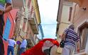 Ναύπλιο: Παπαγάλος στο δρόμο - Φωτογραφία 2