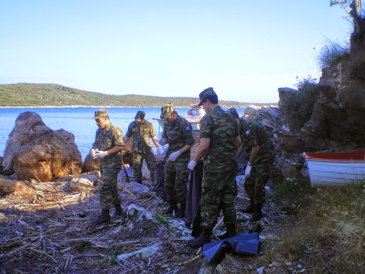 ΚΑΘΑΡΙΣΜΟΣ ΑΚΤΩΝ ΣΤΗ ΣΑΜΟ ΑΠΟ ΤΗΝ  79 ΑΔΤΕ - Φωτογραφία 8