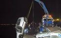 Ηλεία: Αυτοκίνητο γλίστρησε και…βούτηξε στο λιμανάκι του Παλουκίου